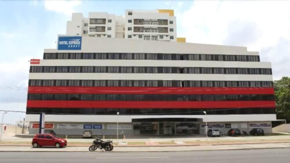 Hotel Express Arrey - Терезина Экстерьер фото