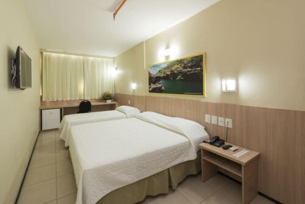 Hotel Express Arrey - Терезина Экстерьер фото